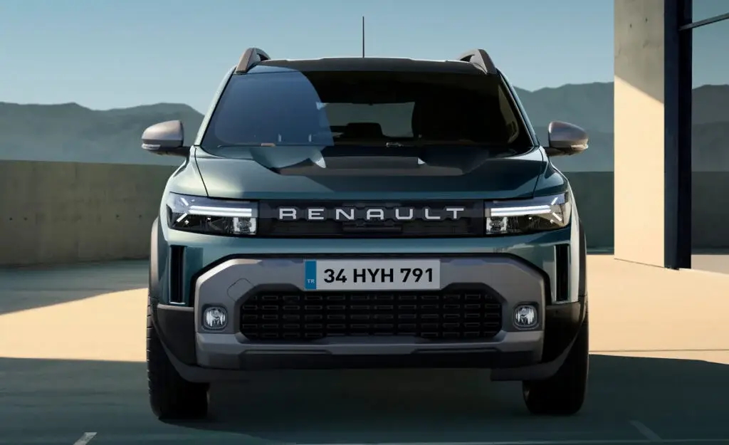 Renault Duster Car Insurance Front view